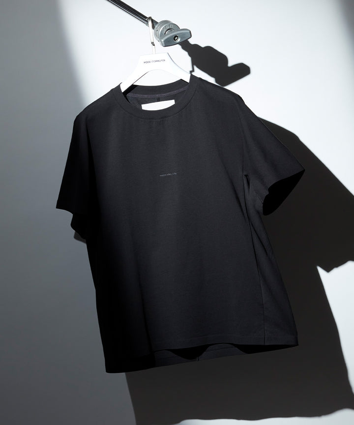 3D PATTERN TEE