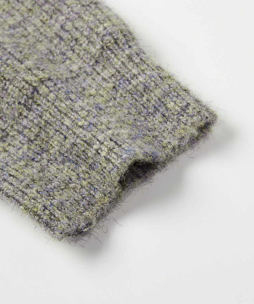 V-NECK LIGHTWEIGHT CARDIGAN