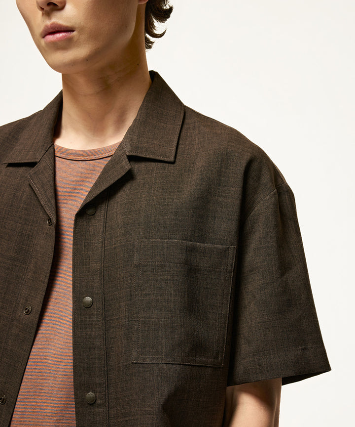Short-sleeve open collar woven shirt