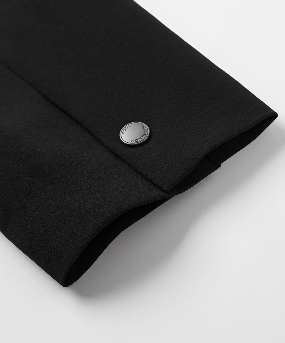 Minimal Single-Breasted Jacket