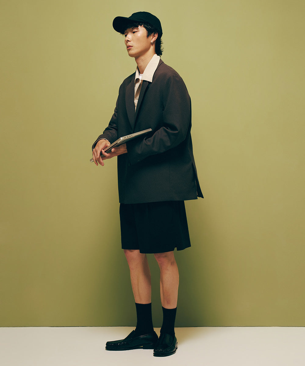 Minimal Single-Breasted Jacket