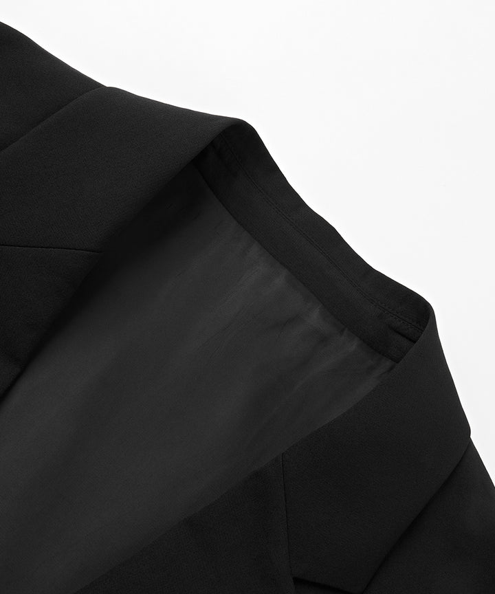Minimal Single-Breasted Jacket