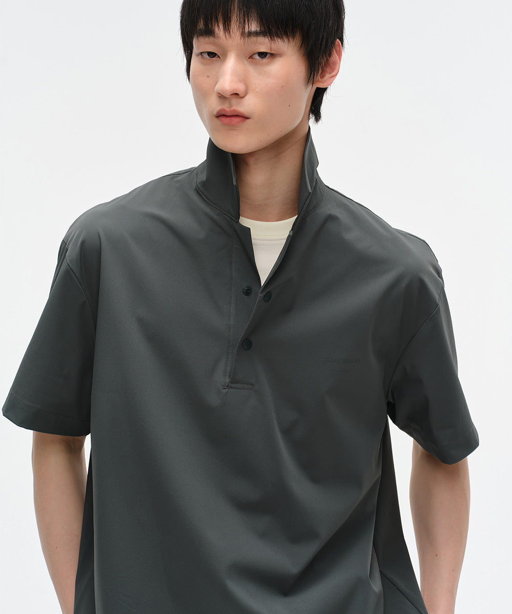 Nylon-Stretch Relaxed S/S Shirt