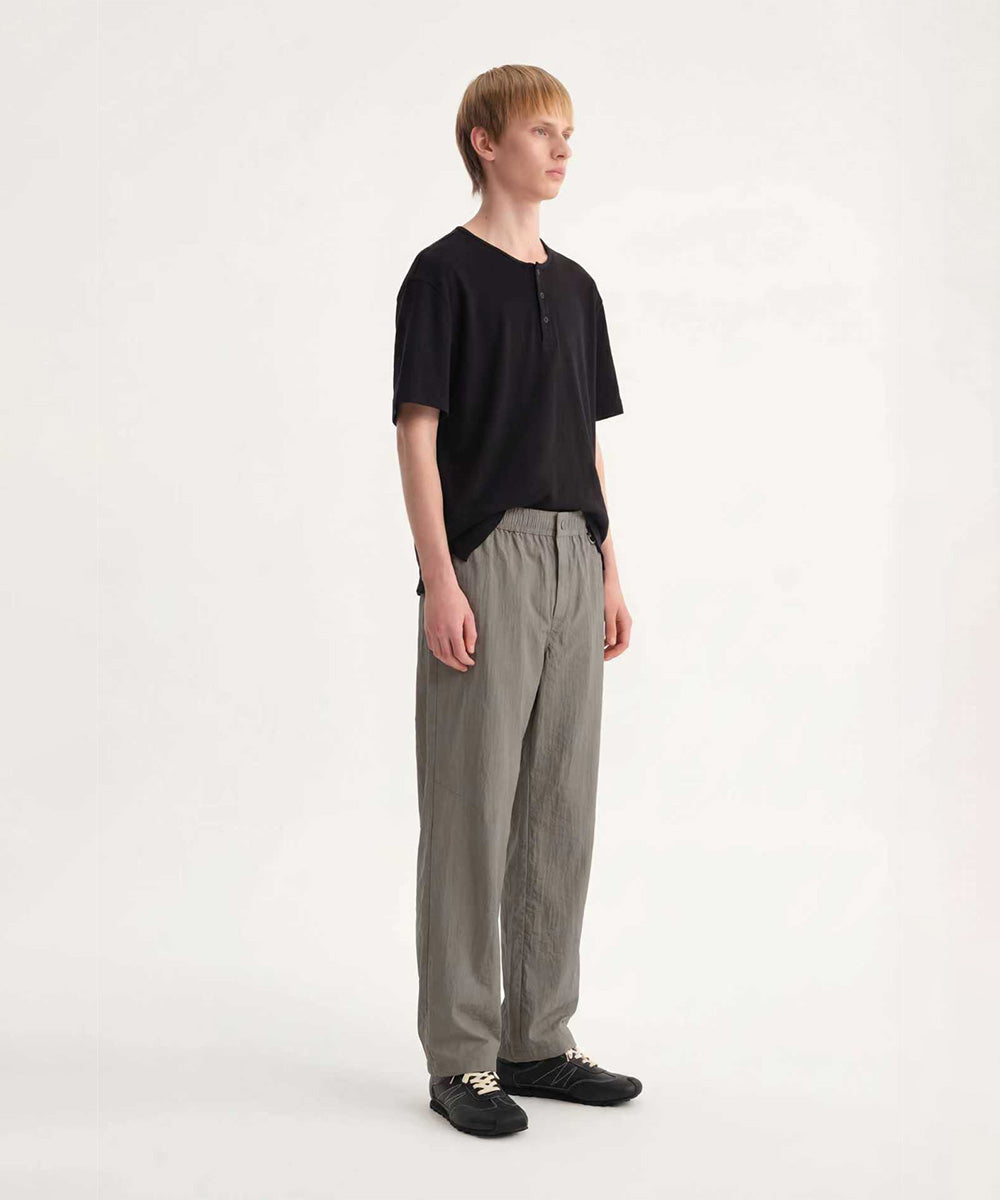 Crinkle-Finish Woven Straight Trousers