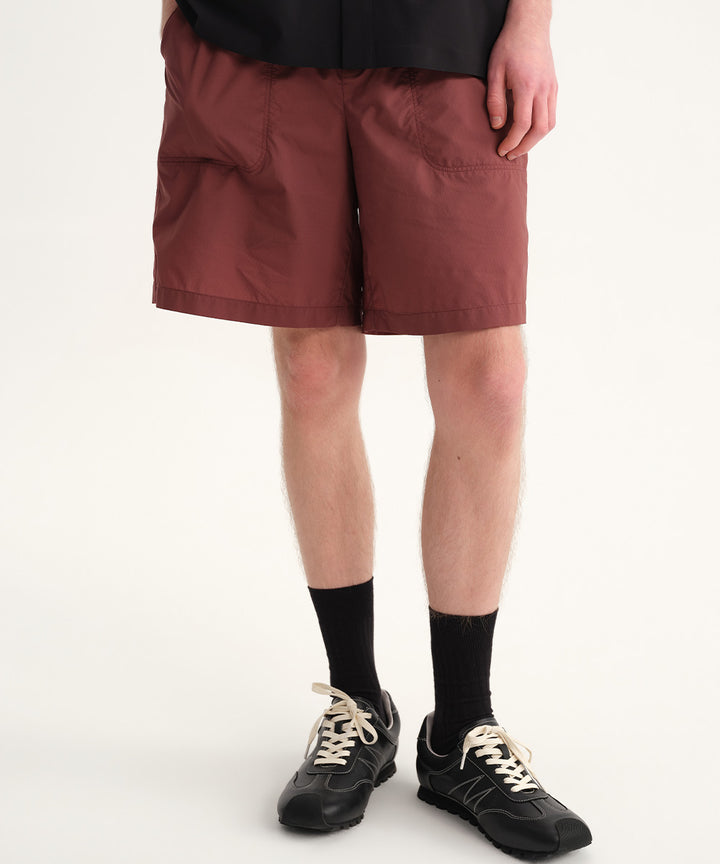 モデル：身長 182cm,体重 62kg,着用サイズ L