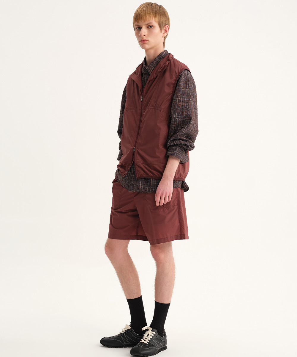 モデル：身長 182cm,体重 62kg,着用サイズ L