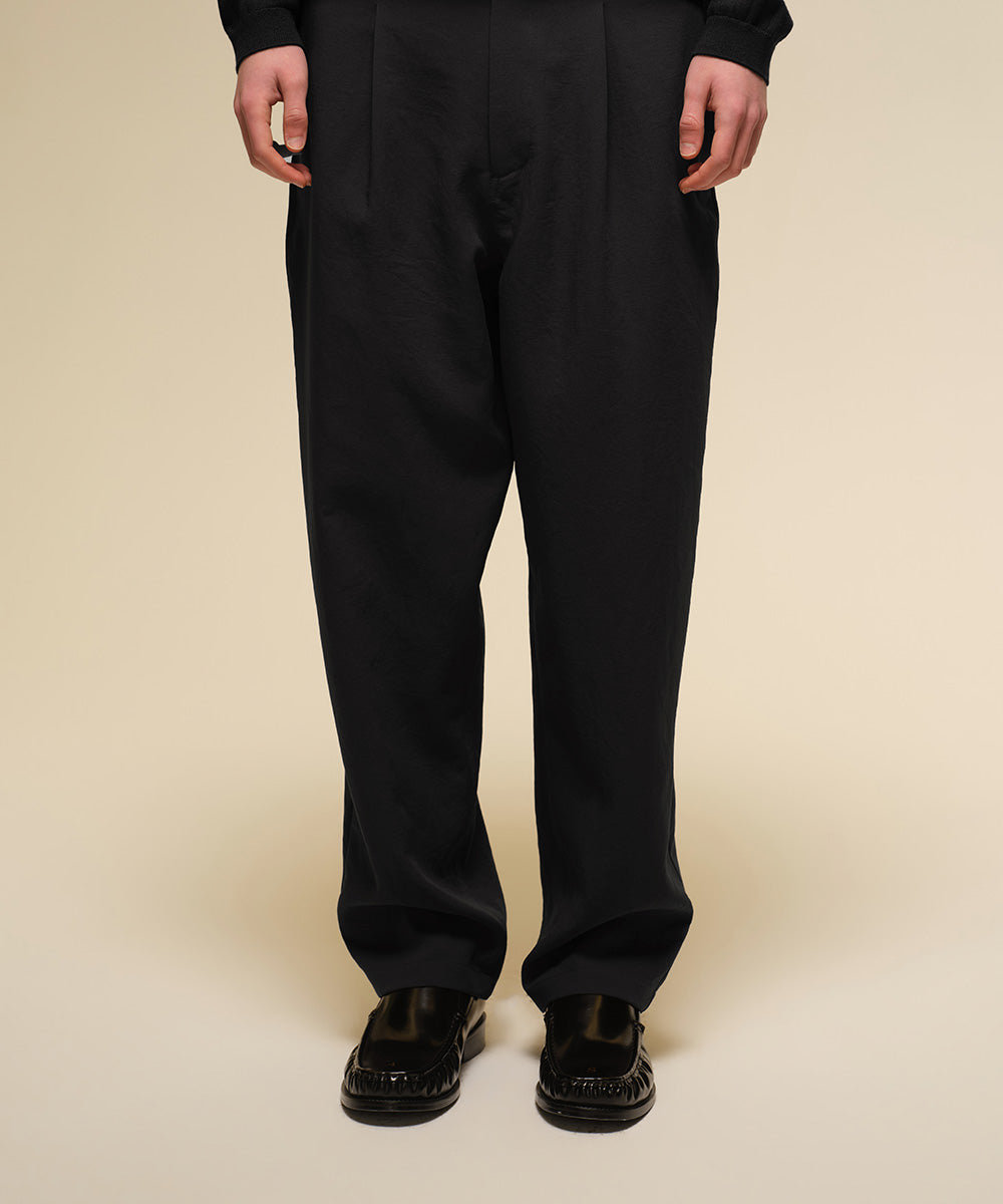 Elastic-waist suit slacks