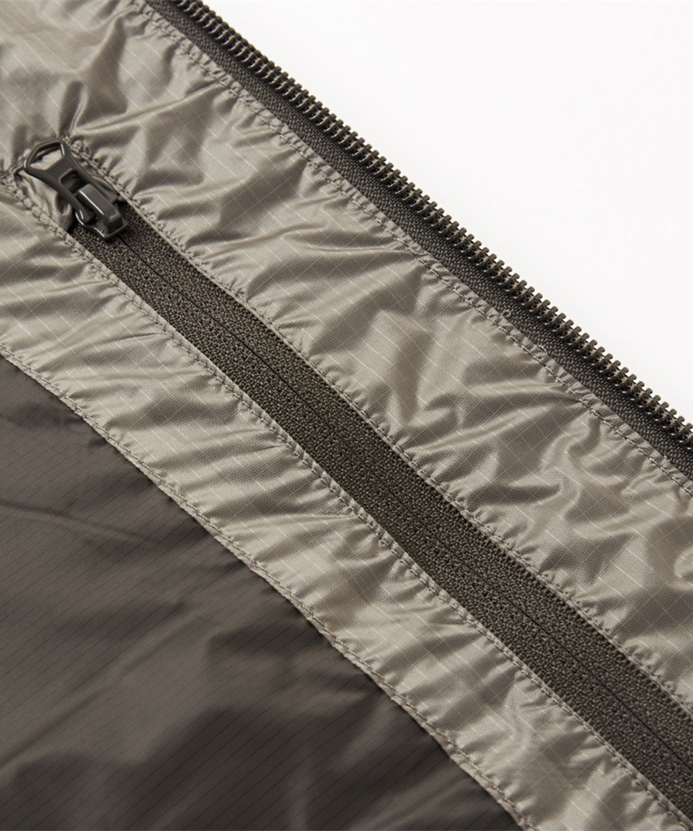LIGHT DOWN VEST